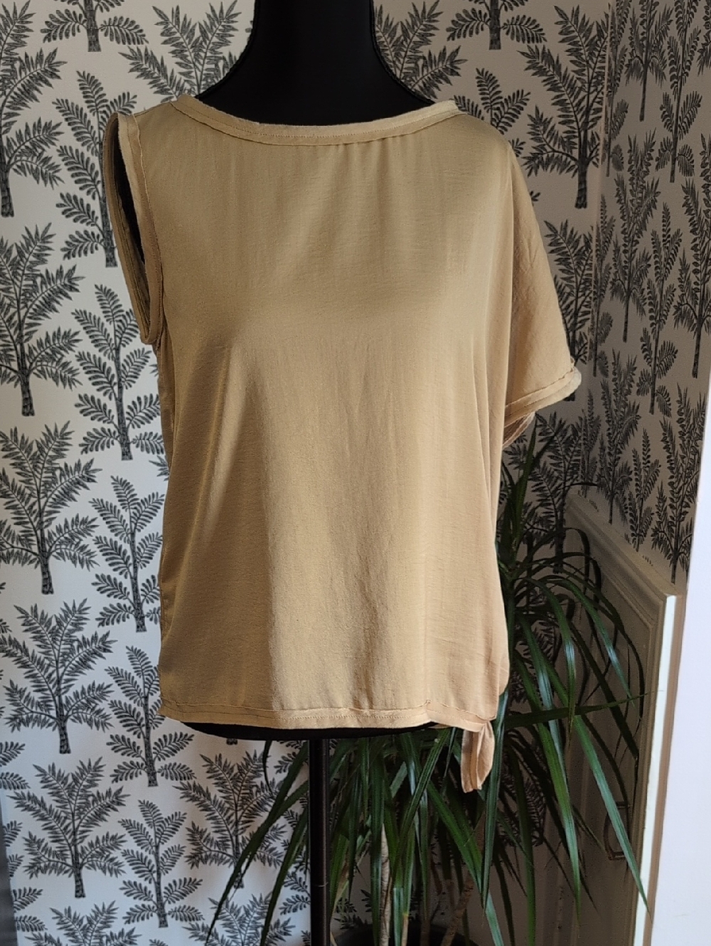 BCBG Maxazria Women's Lightweight Beige Top